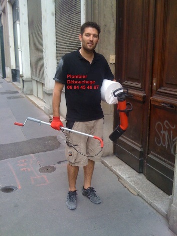 plombier Miribel pour un débouchage de WC, de canalisation, de douche, de baignoire... 06 84 45 46 67